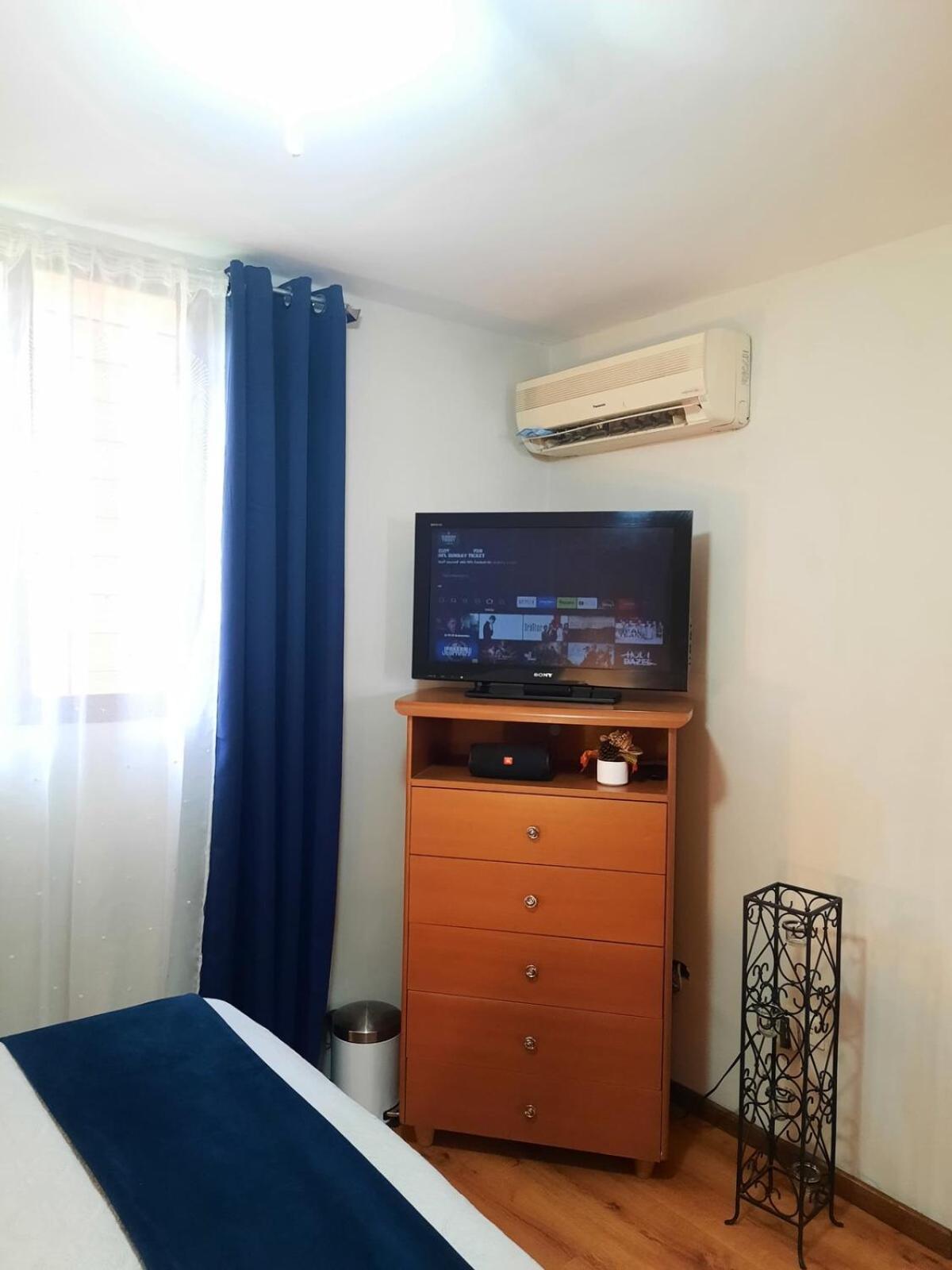 Comfortable For 4 People In La Tahona Appartamento Caracas